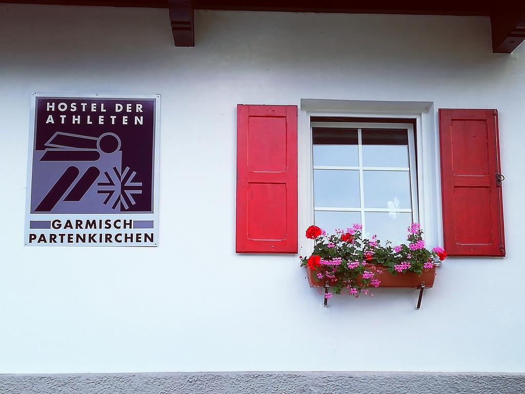 גרמיש-פרטנקירכן Hostel Der Athleten מראה חיצוני תמונה