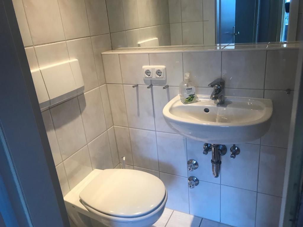 גרמיש-פרטנקירכן Hostel Der Athleten מראה חיצוני תמונה