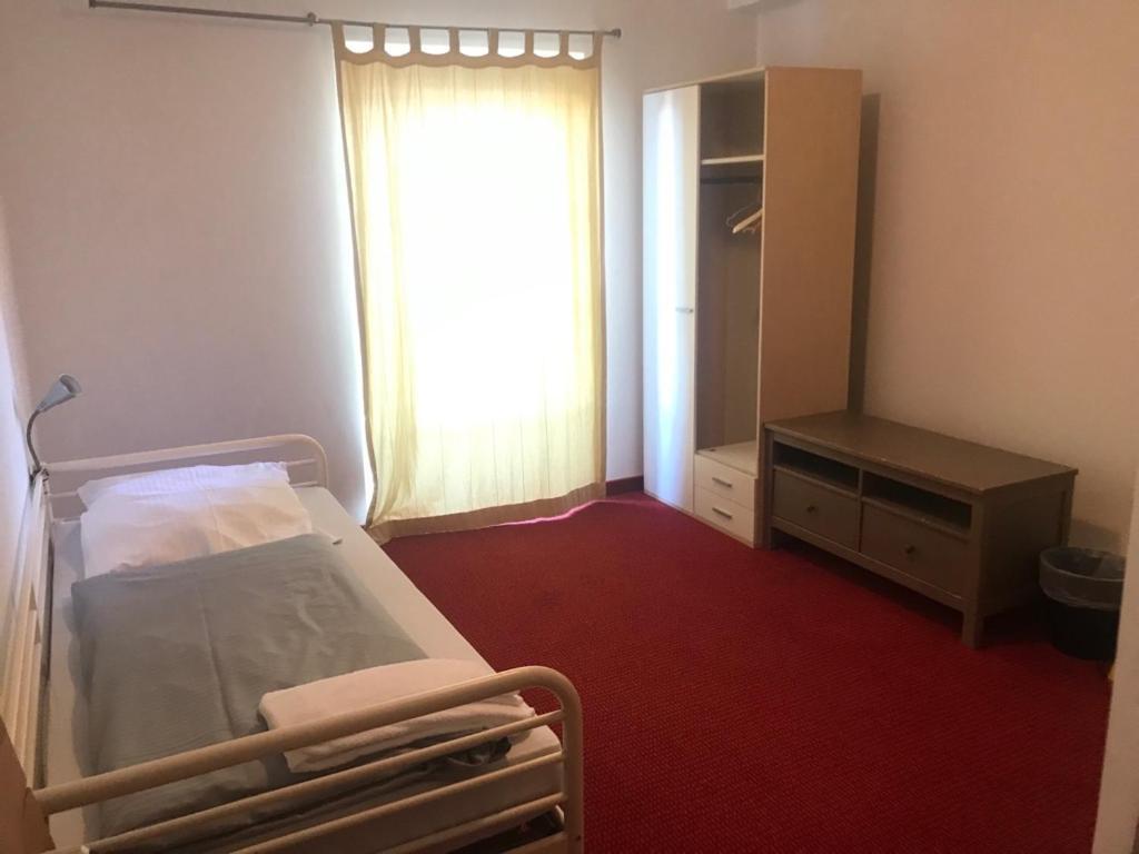 גרמיש-פרטנקירכן Hostel Der Athleten מראה חיצוני תמונה