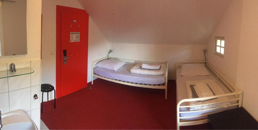 גרמיש-פרטנקירכן Hostel Der Athleten מראה חיצוני תמונה